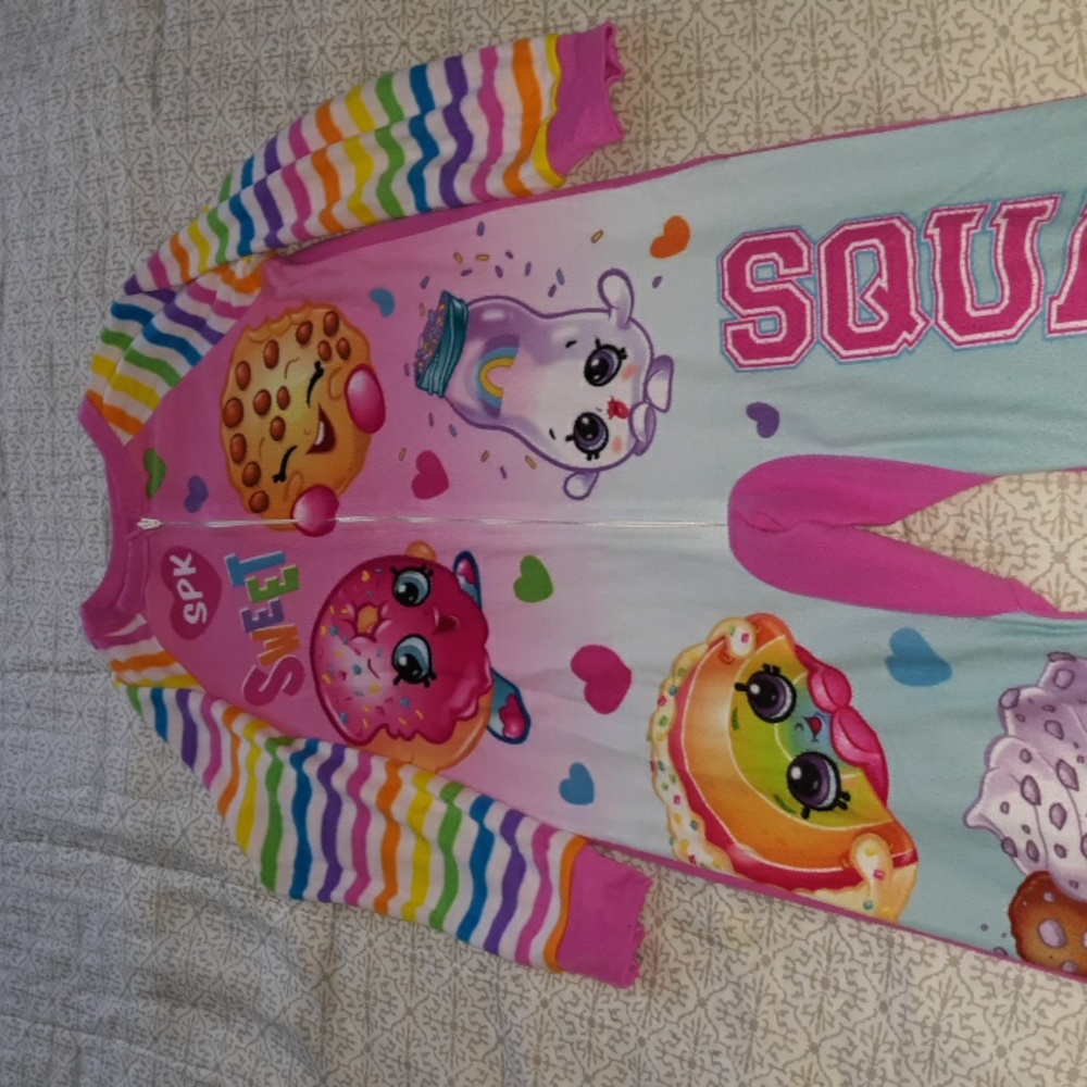 Shopkins Fleece Pajams Size 6/6X